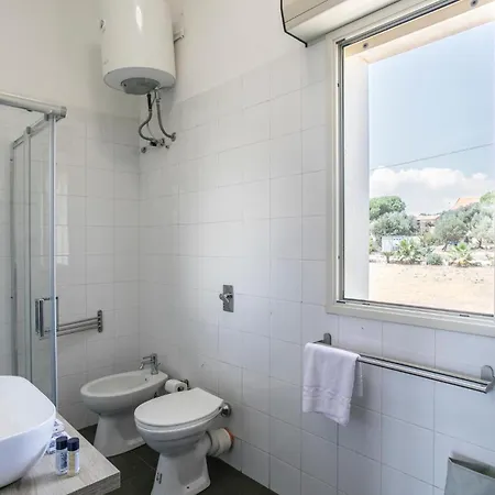 Holiday home 8 Bedroom Gorgeous In Cava Daliga *