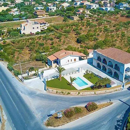 Holiday home 8 Bedroom Gorgeous In Cava Daliga