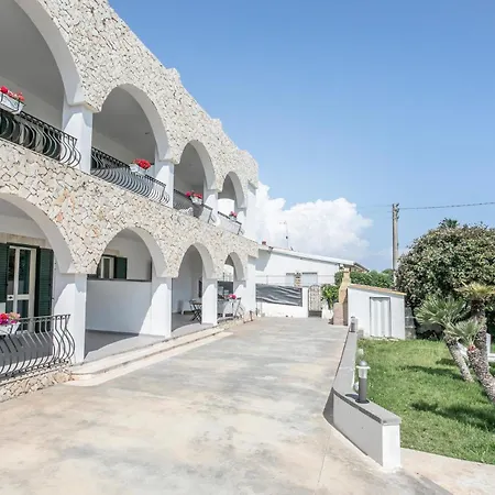 Holiday home 8 Bedroom Gorgeous In Cava Daliga *